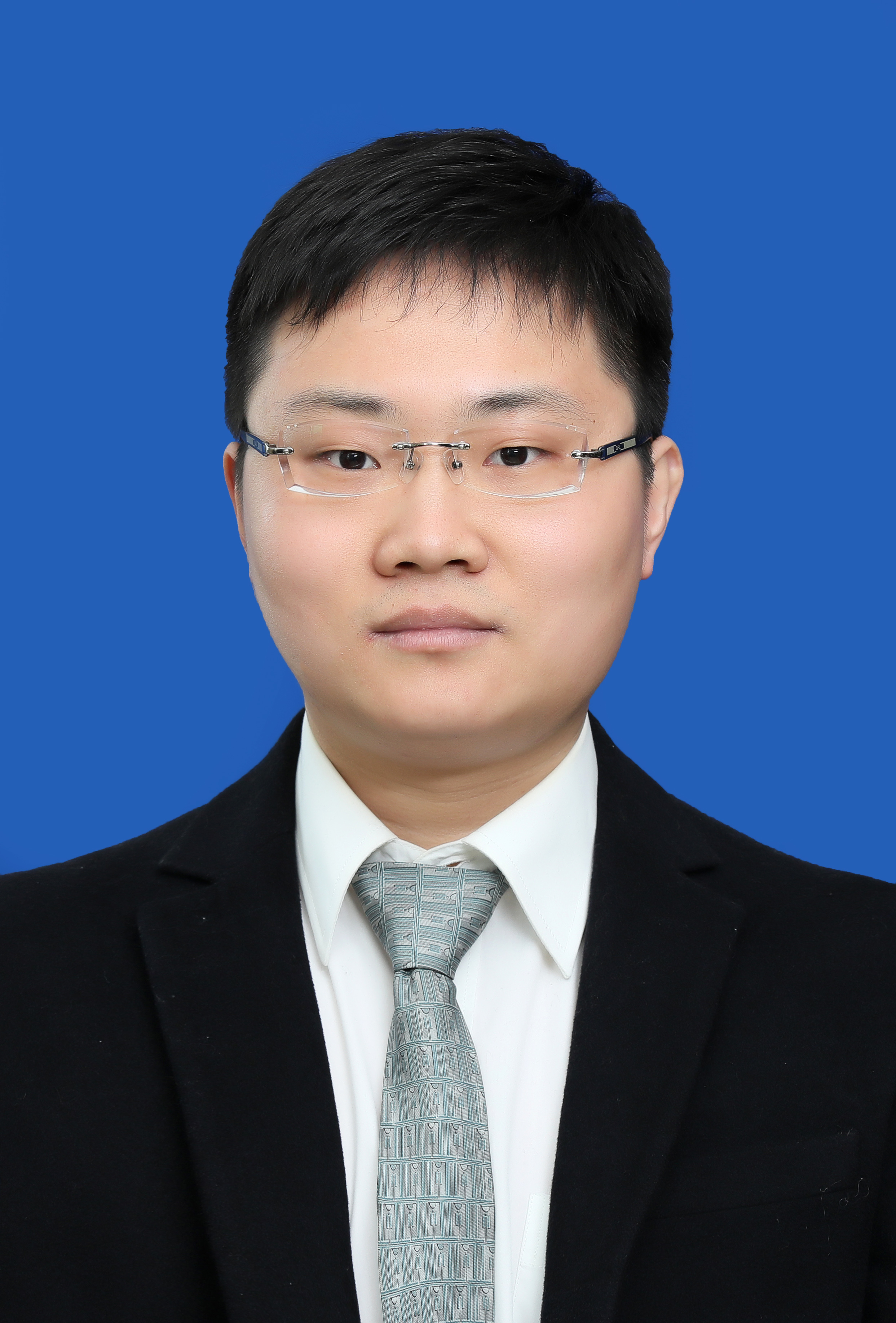 王佳明
